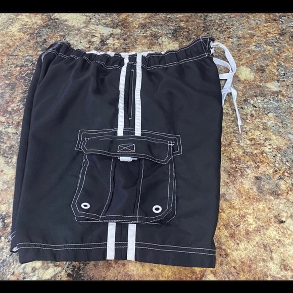 Ocean Pacific Men’s trunks are a size Large 36-38. - Picture 5 of 5